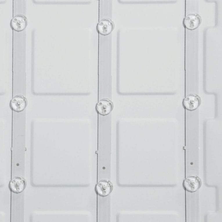 8425160254070_04